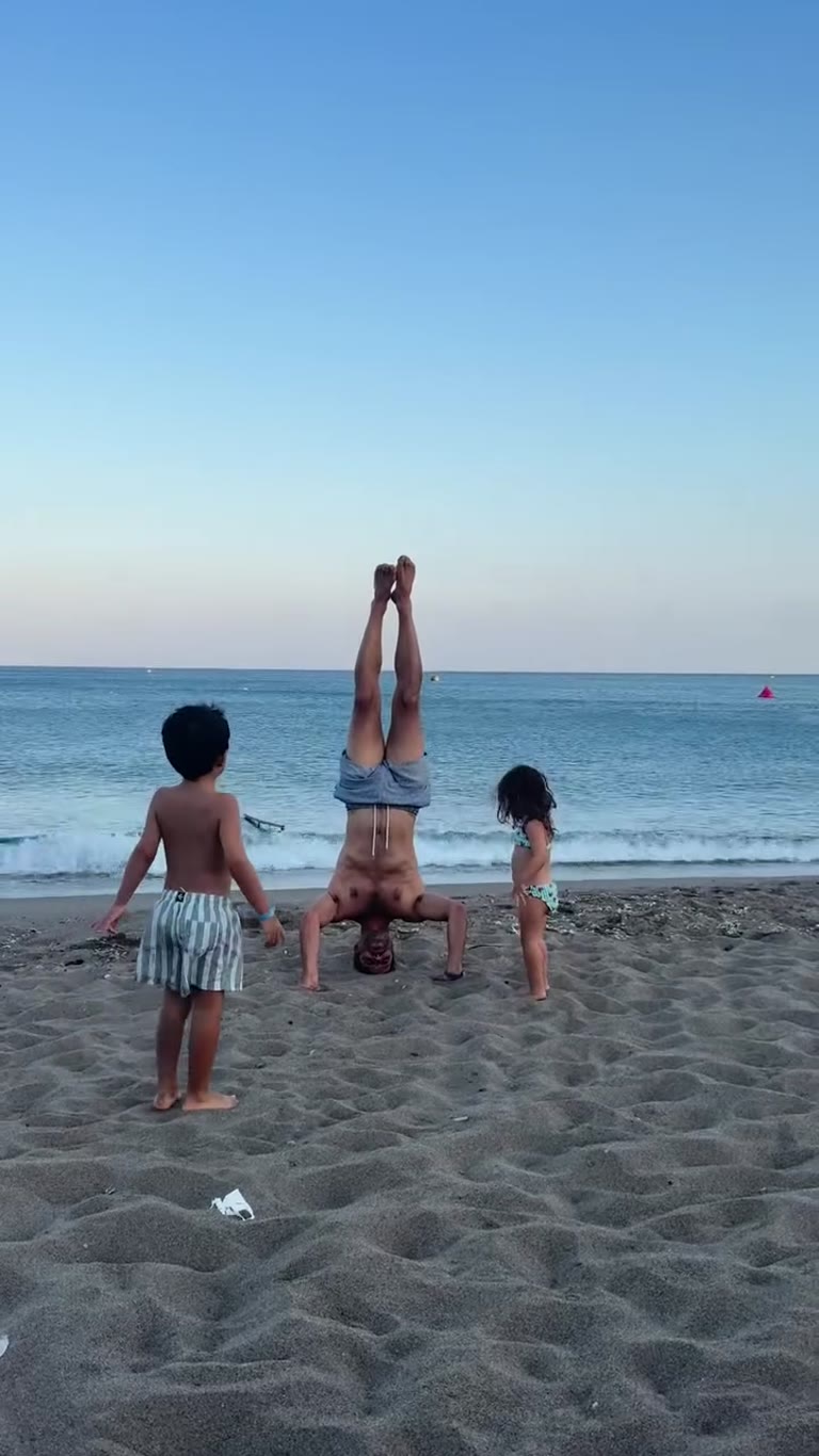 עמידת ראש על החוף ברודוס