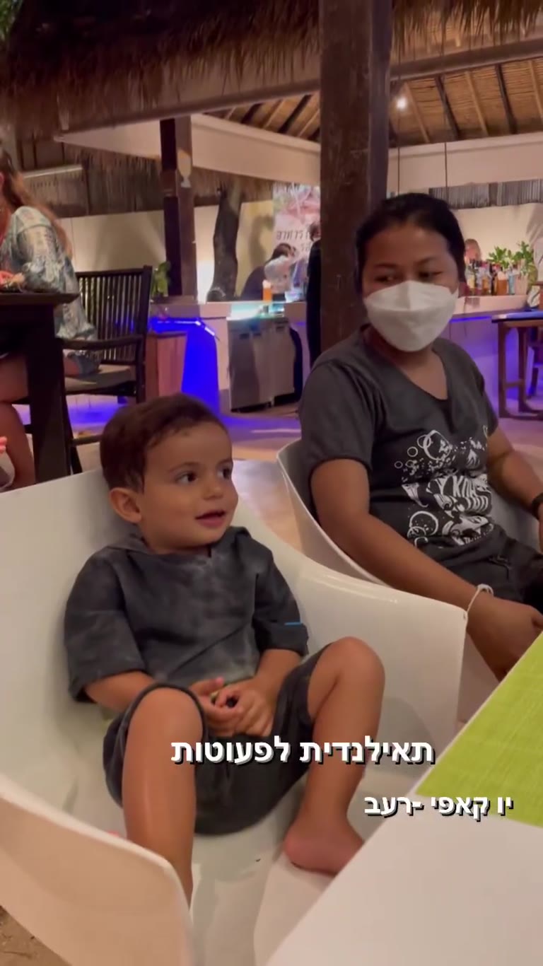 ארוחת ערב על החוף בתאילנד