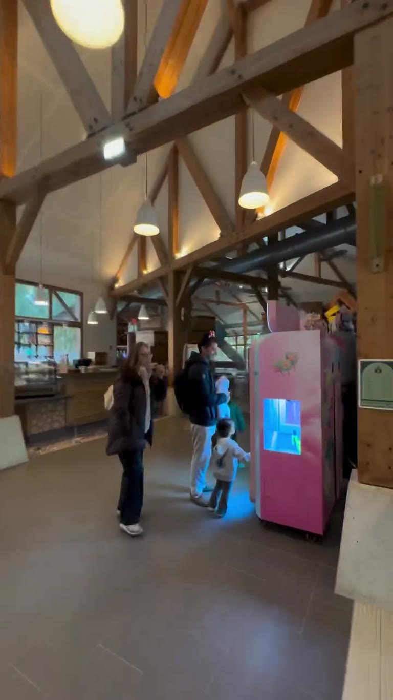 ארוחת בוקר בכפר הנופש ליד פריז