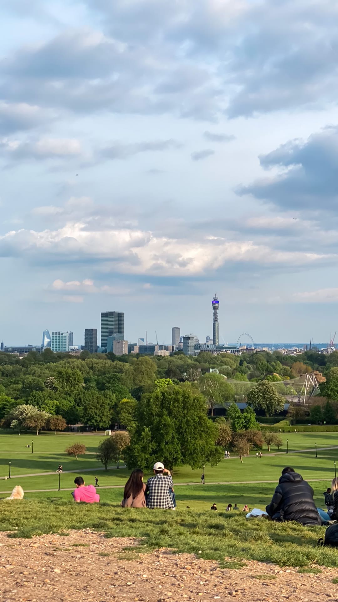 נוף הסקייליין של לונדון מ-Primrose Hill