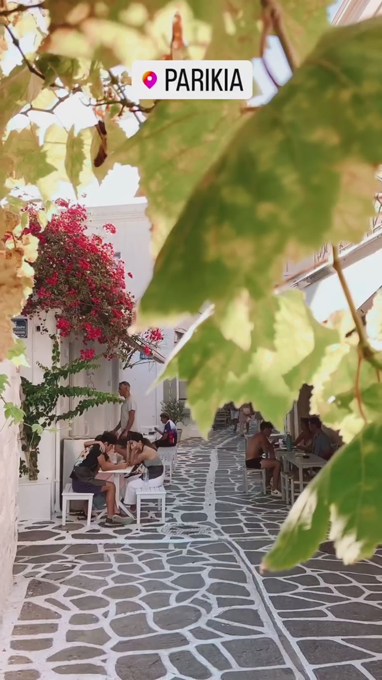 Parikia's whitewashed alleys, Paros