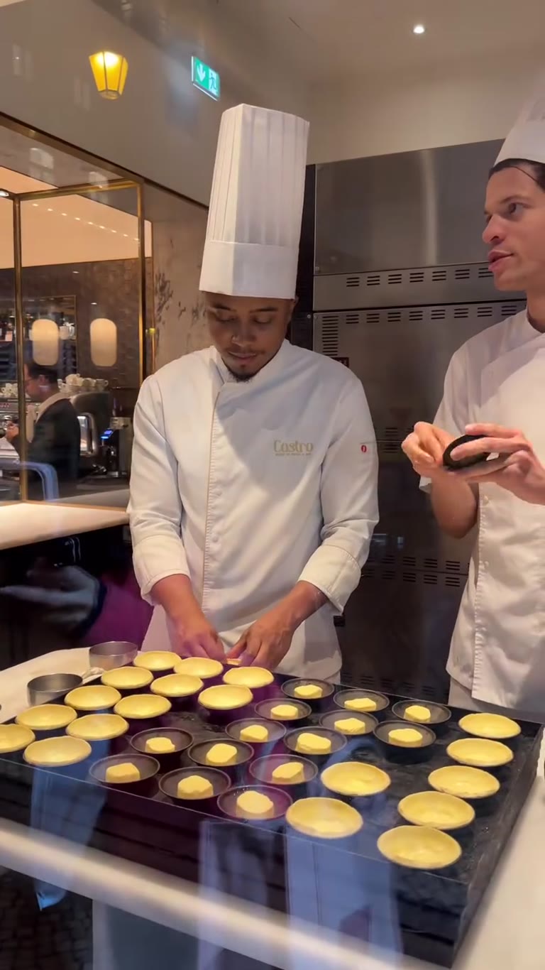 Pastéis de nata being made at Castro, Lisbon