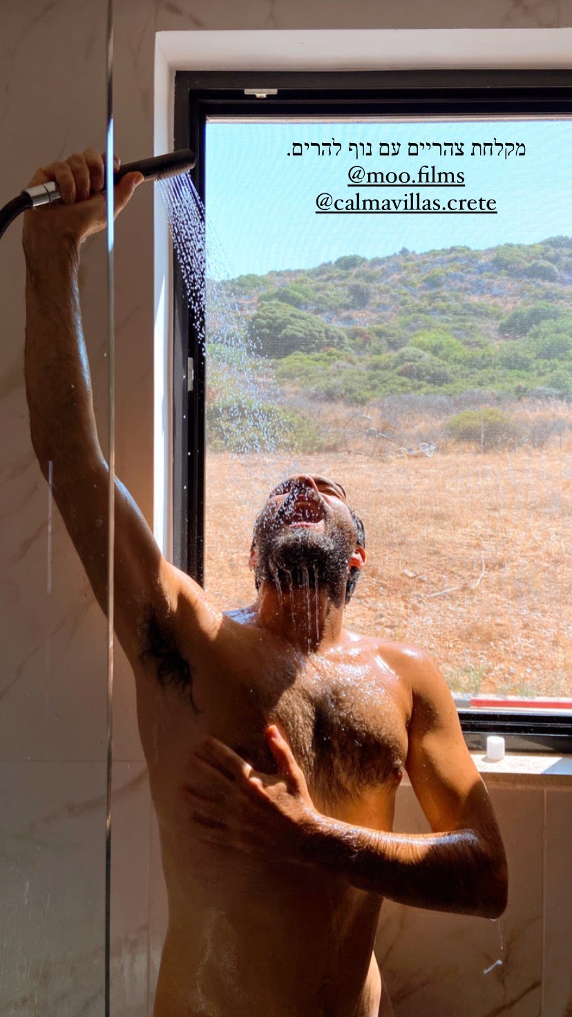 Calma Villas Crete – shower with a mountain view