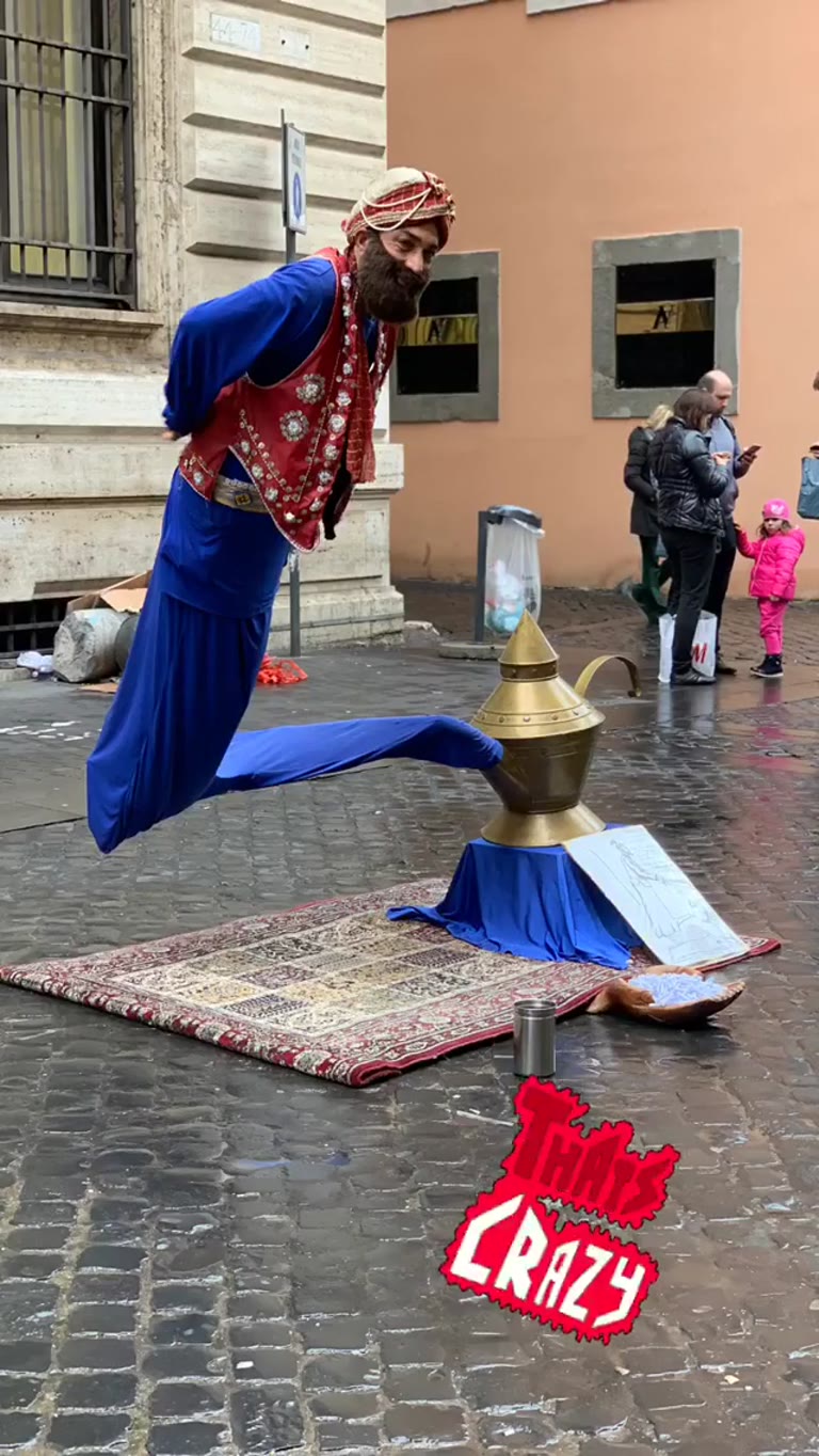 Levitating Aladdin street performer in Rome