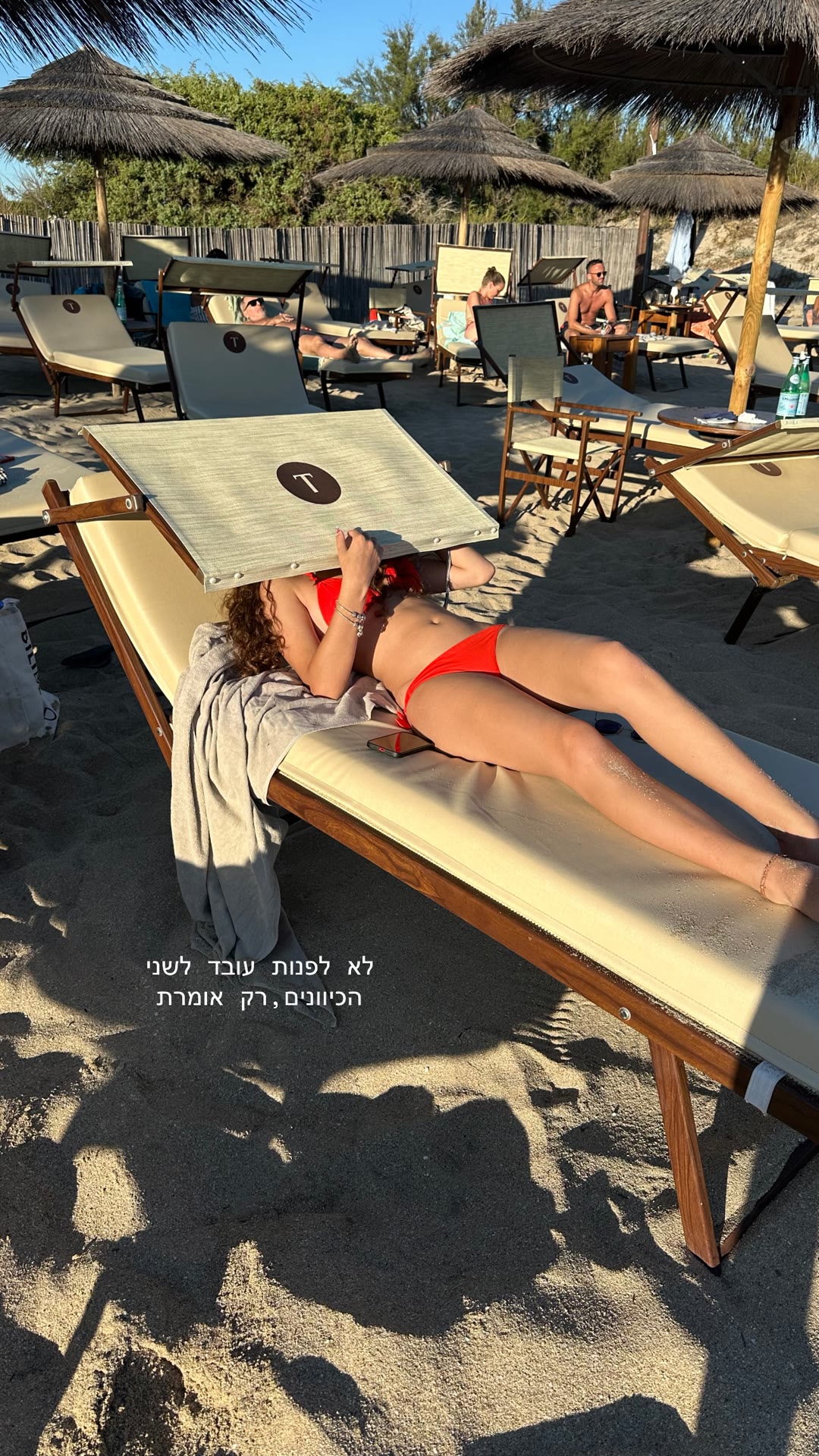 Beach club sunbed day in Puglia