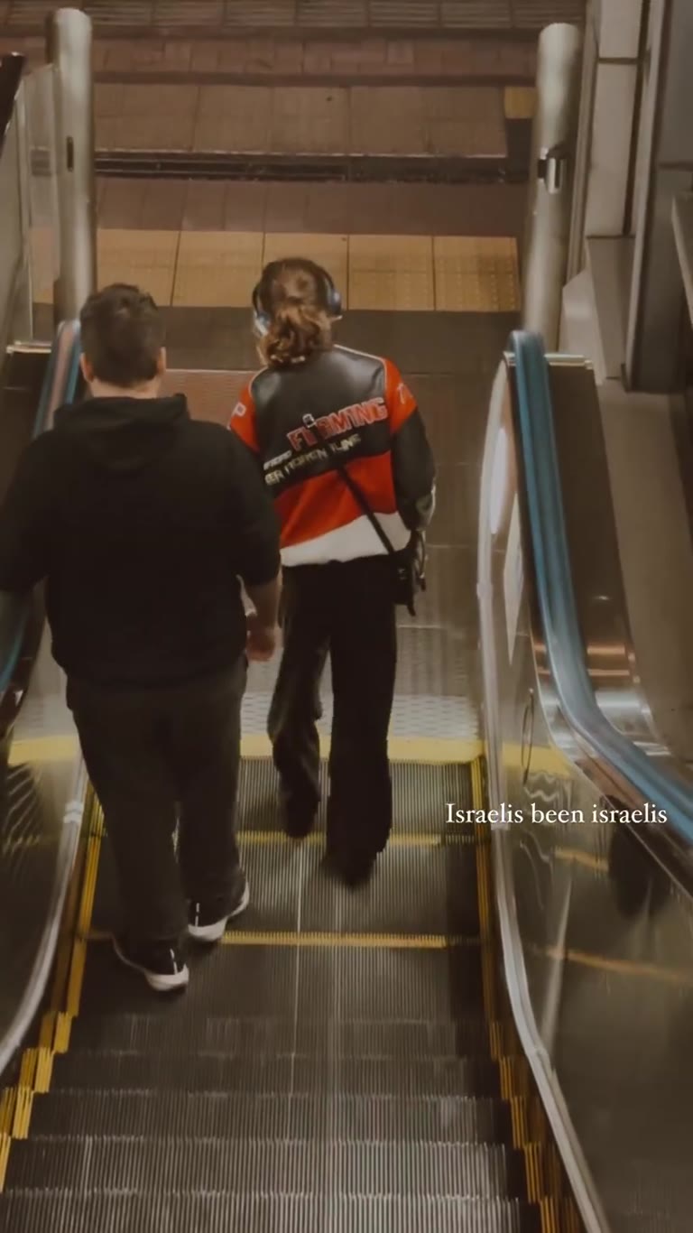 "Israelis been israelis" on a Tokyo station escalator
