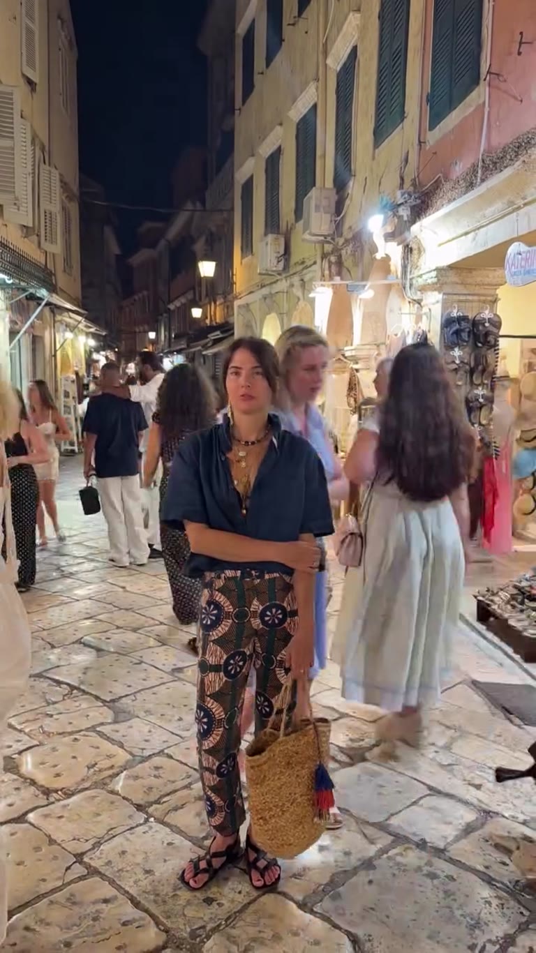 Night stroll through Corfu Old Town