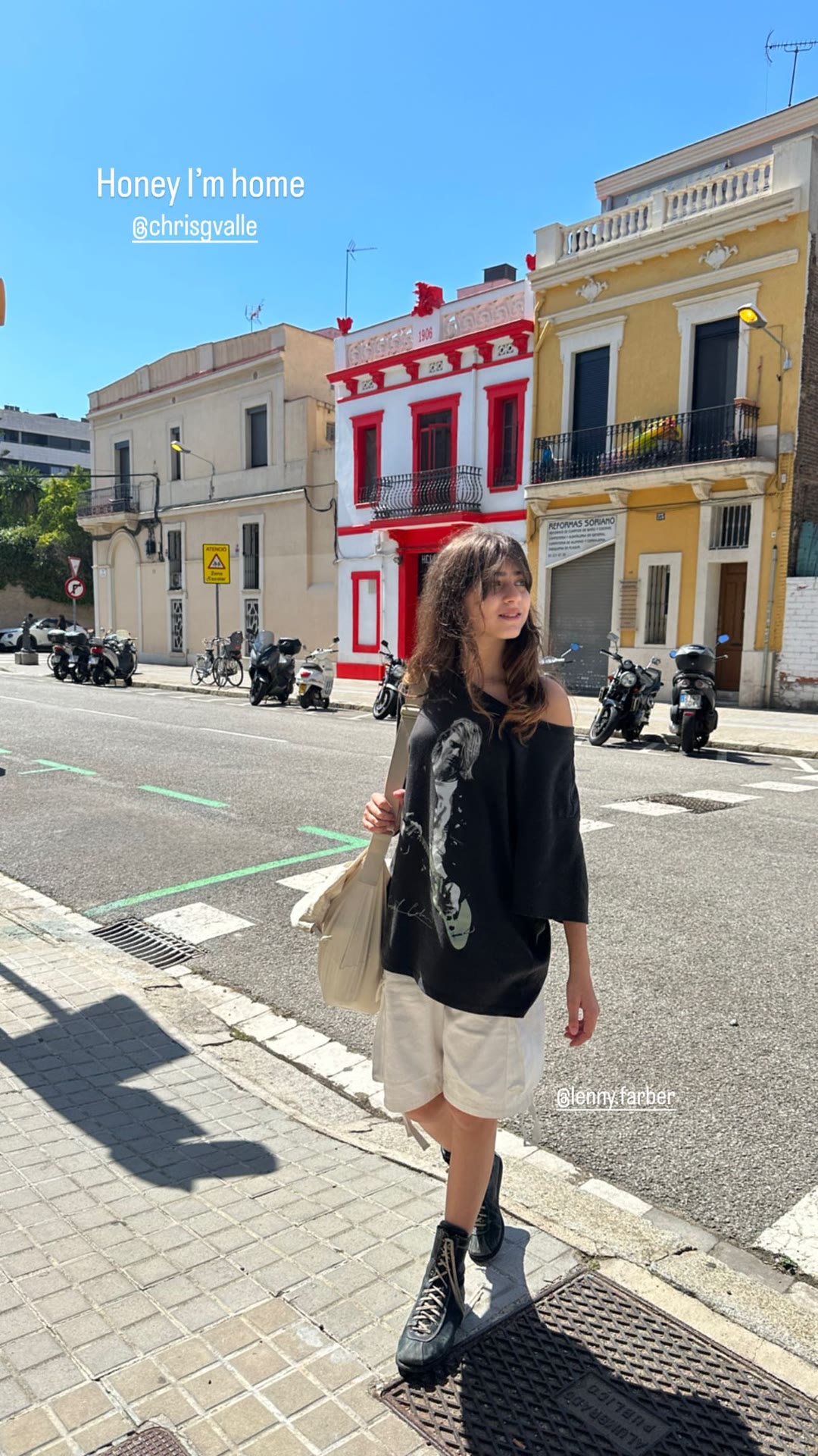 Sunny Spanish street stroll