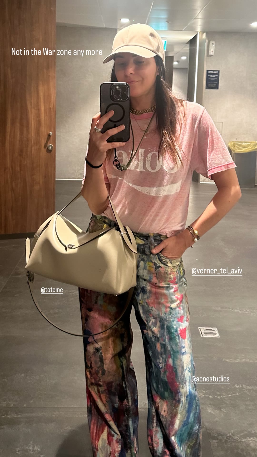 Outfit check: Acne jeans, Toteme bag, Verner Tel Aviv