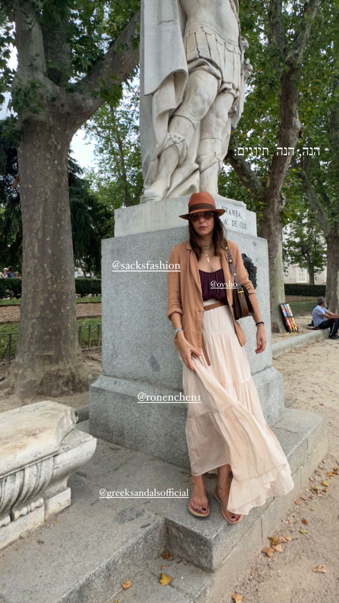 Outfit at Plaza de Oriente, Madrid