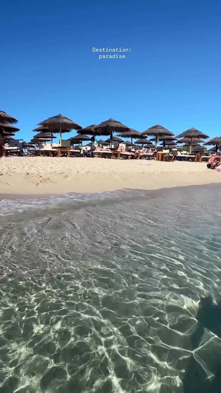 "Destination: paradise" — beach day in Puglia