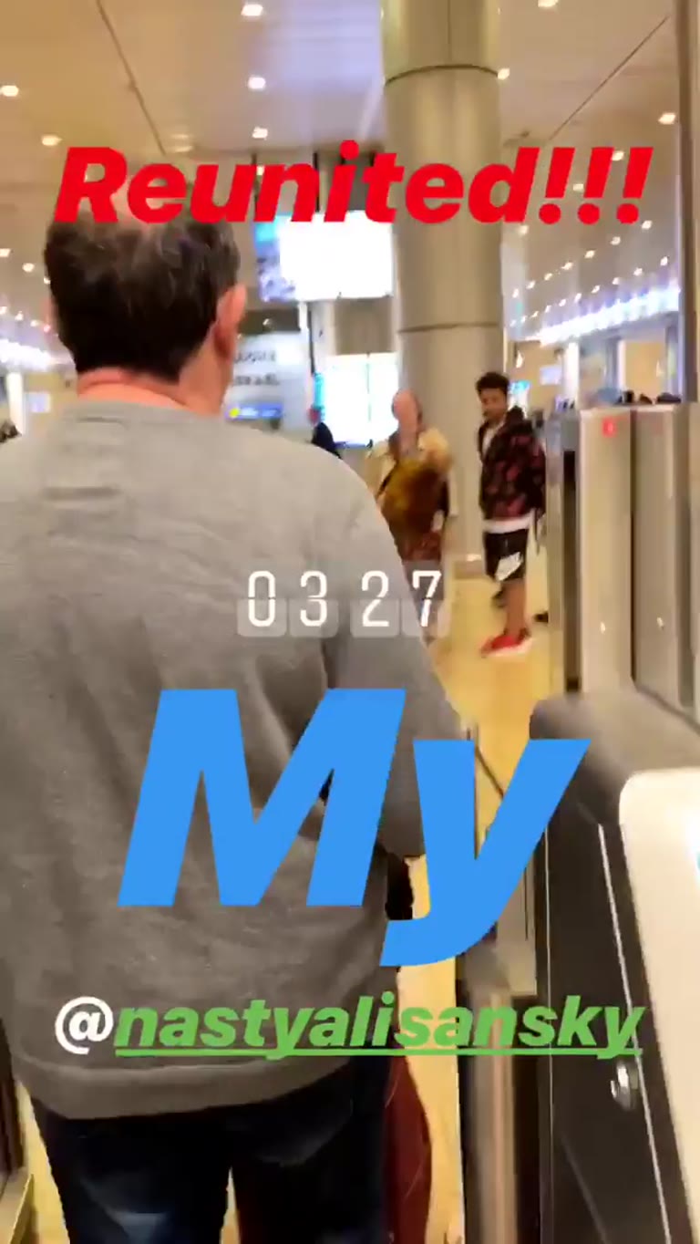Airport reunion at Ben Gurion arrivals