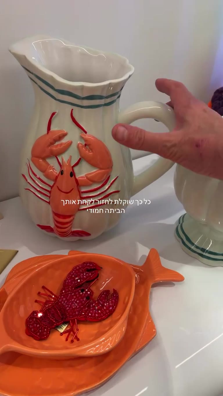 Lobster ceramics in a Corfu shop