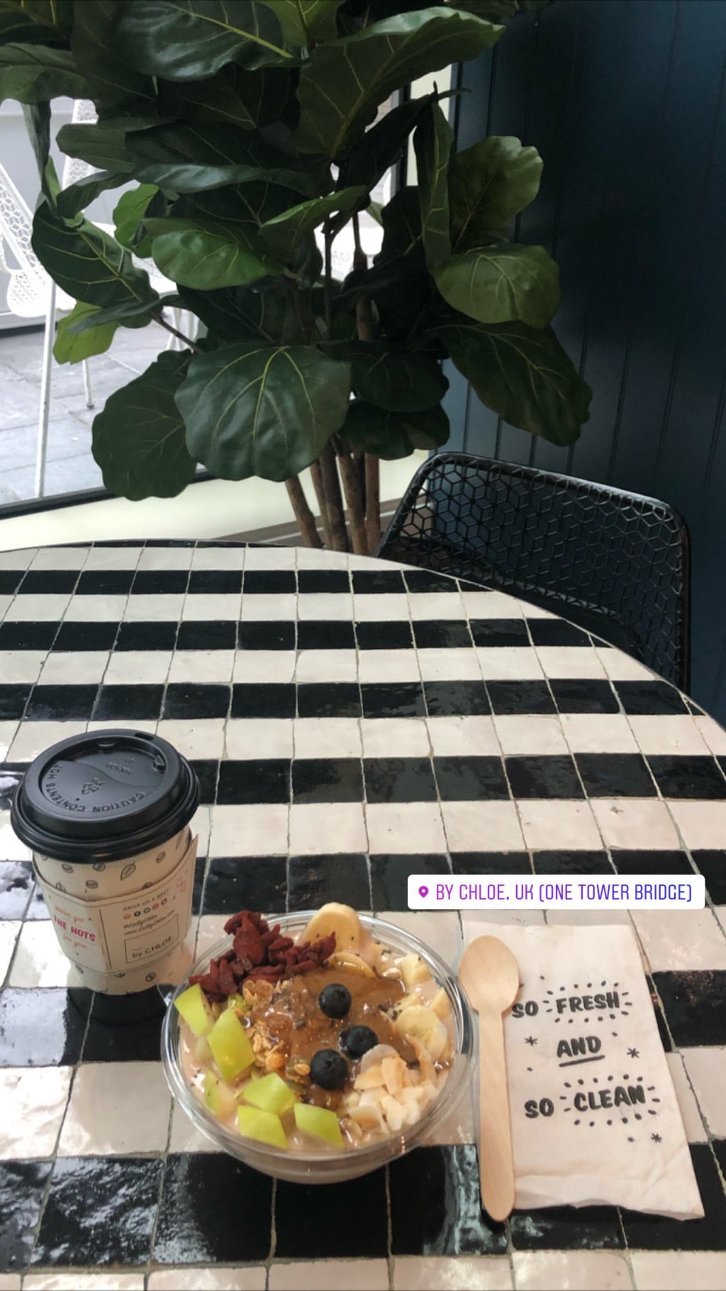 by CHLOE. One Tower Bridge – vegan açaí bowl