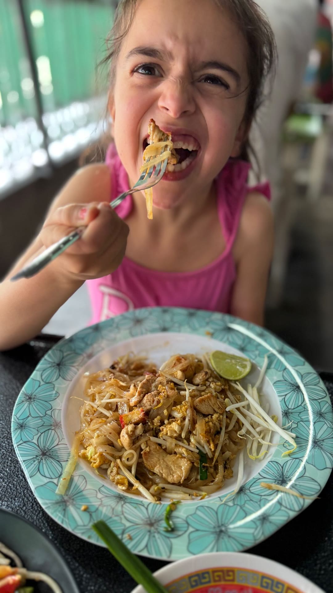 Pad thai with the kids in Bangkok