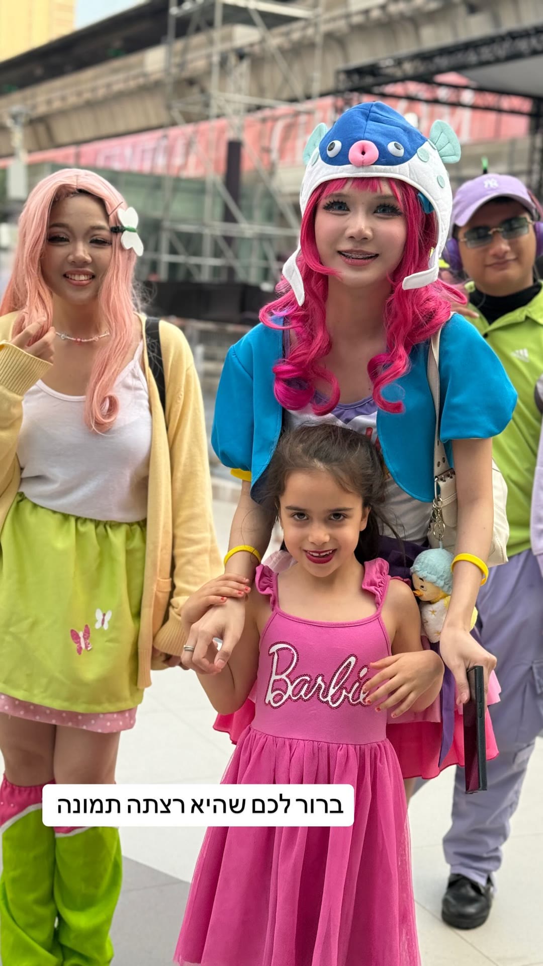 Photo with cosplayers in Bangkok