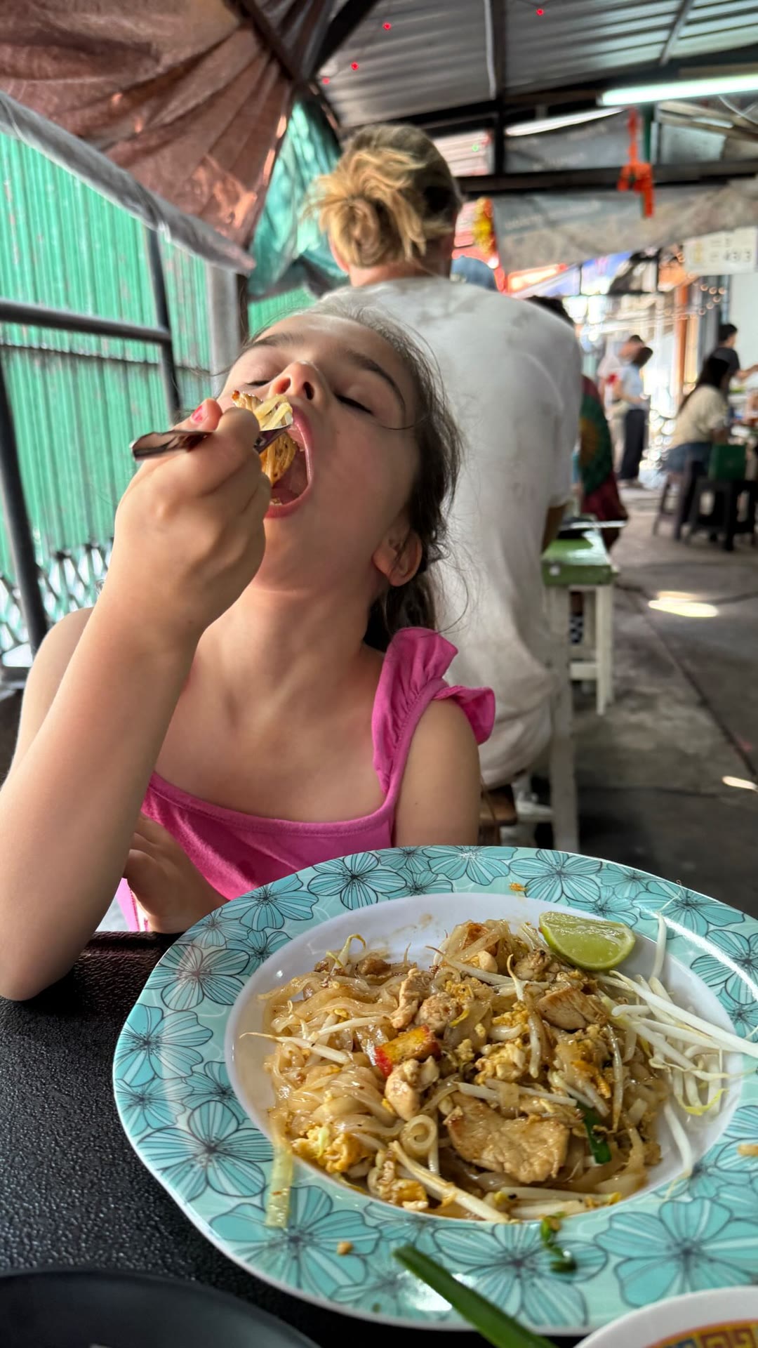 Street-side pad thai in Bangkok
