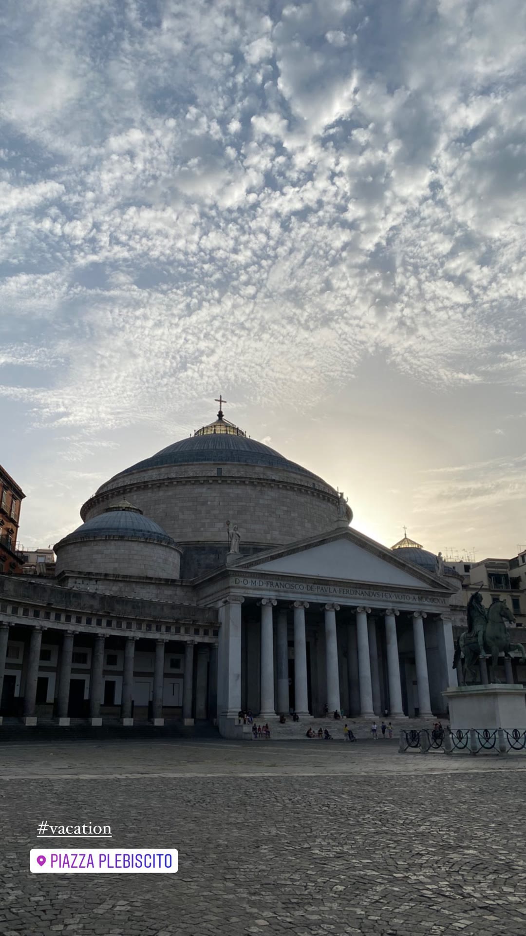 Piazza del Plebiscito, Naples