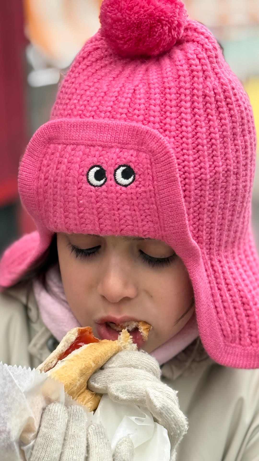 Street hot dog in winter New York