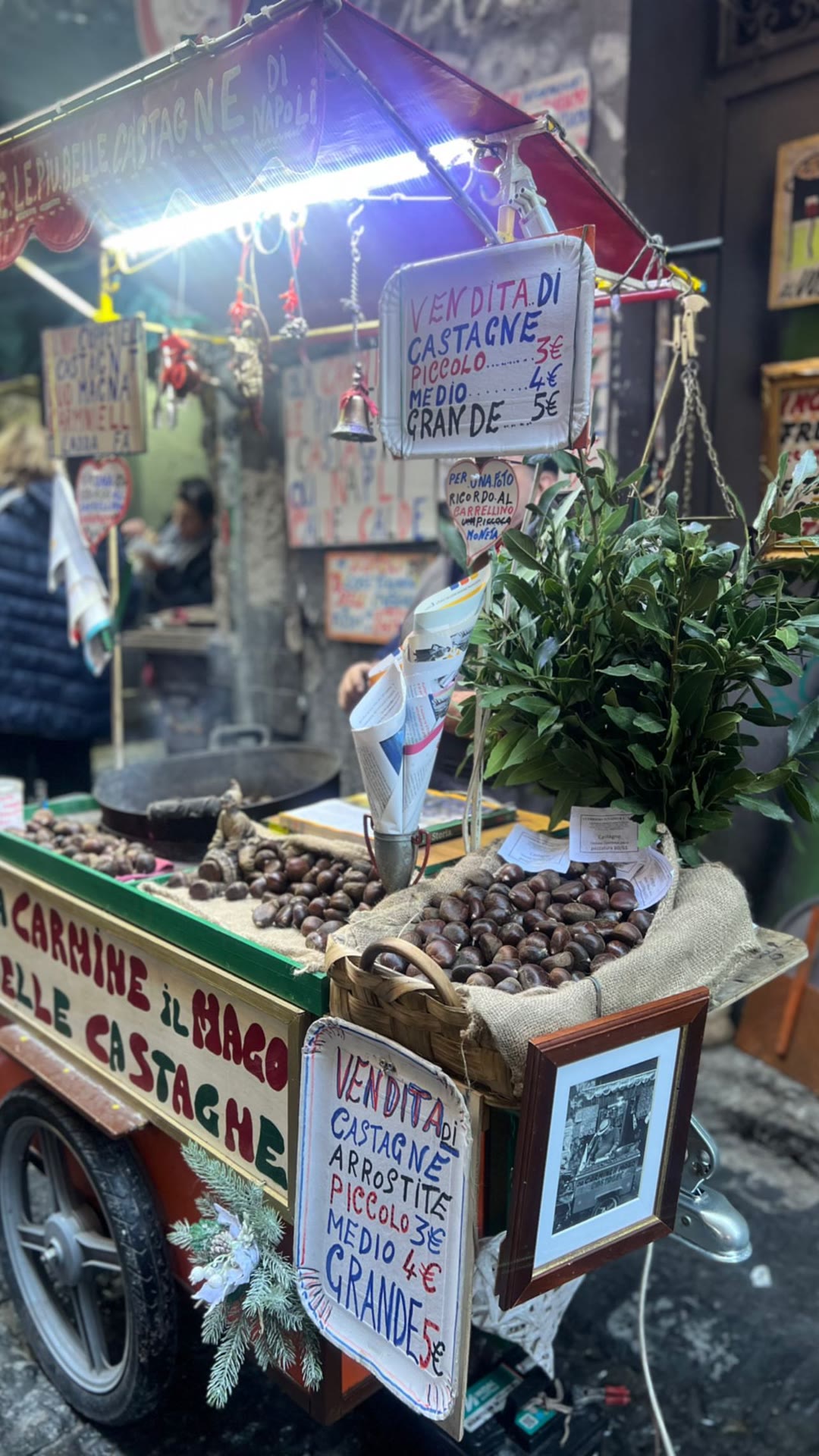 Carmine il Mago roasted chestnut cart, Naples