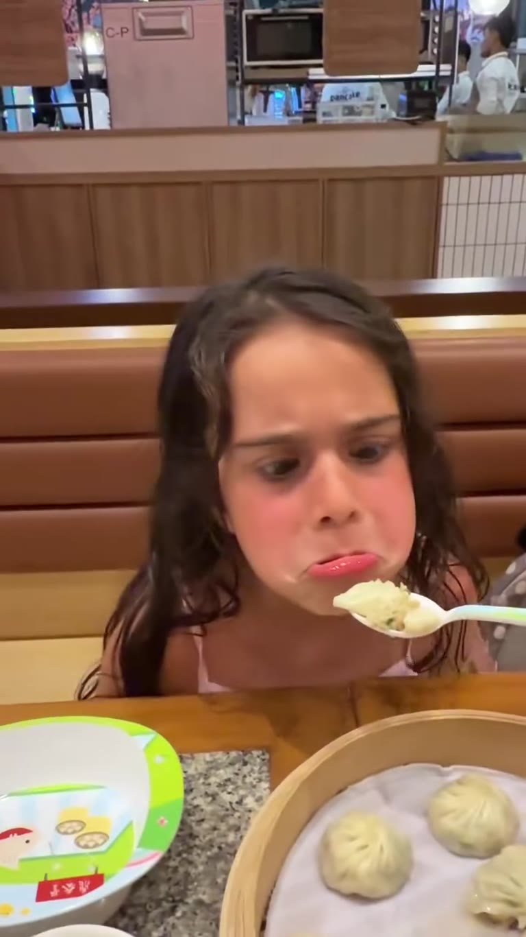 Dumplings with the kids in a Phuket mall