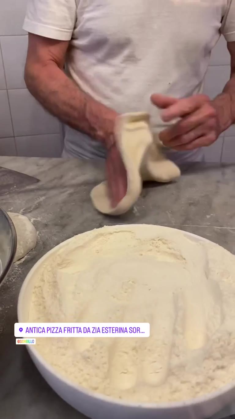 Pizza fritta at Zia Esterina Sorbillo, Napoli