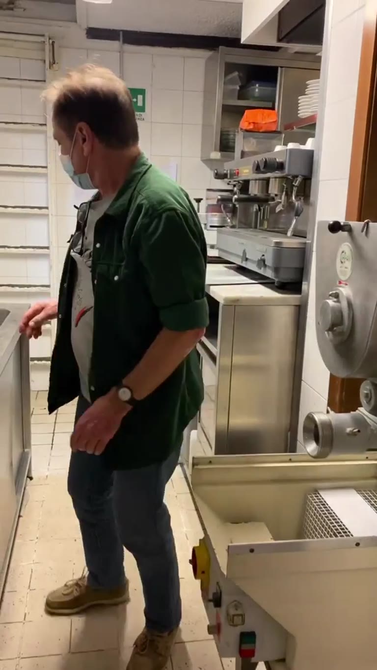 Tiny restaurant kitchen tour in Milan