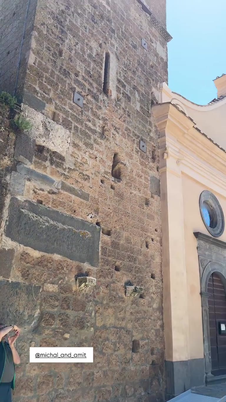 Panini in Civita di Bagnoregio's main square