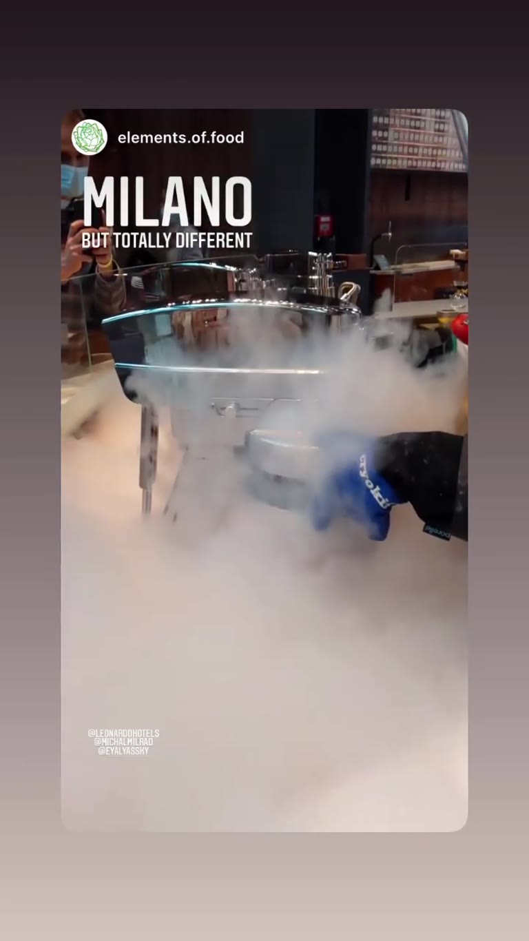 Liquid nitrogen food show in Milano