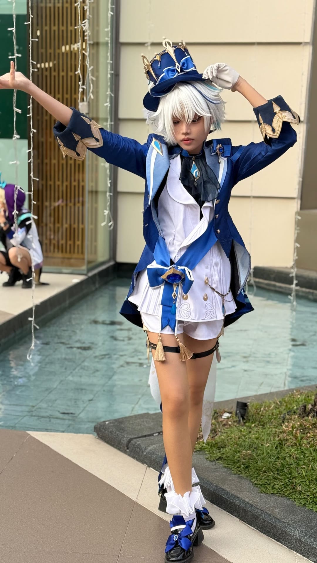 Furina cosplayer at a Bangkok cosplay meetup