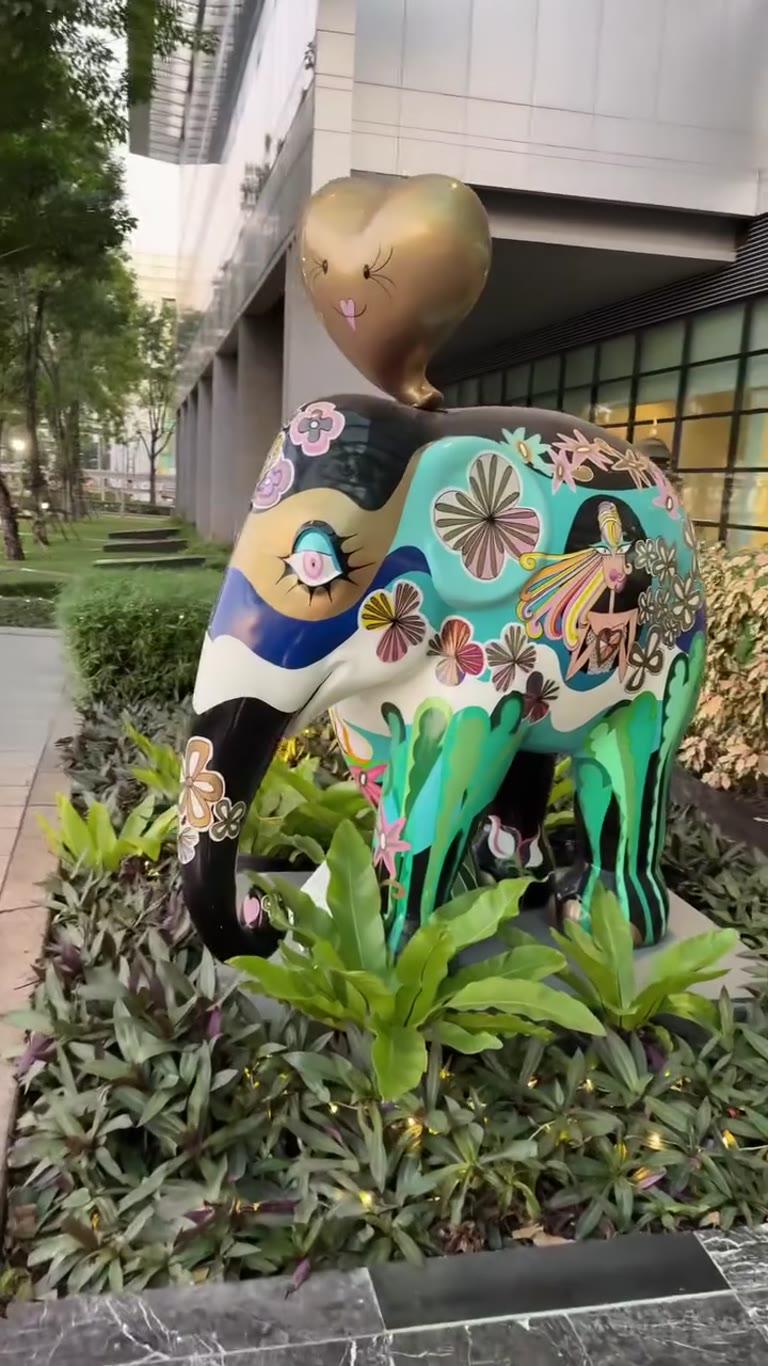 Painted Elephant Parade statue in Bangkok