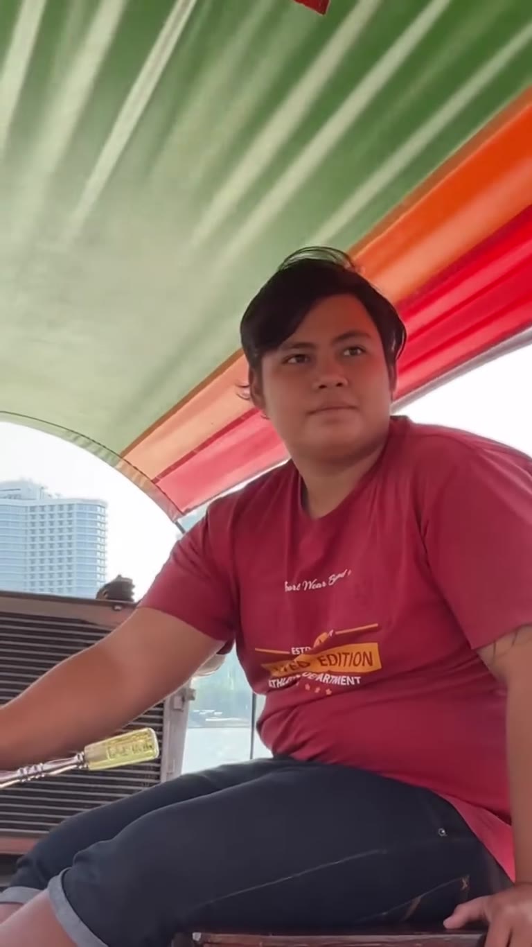 Longtail boat ride on the Chao Phraya, Bangkok