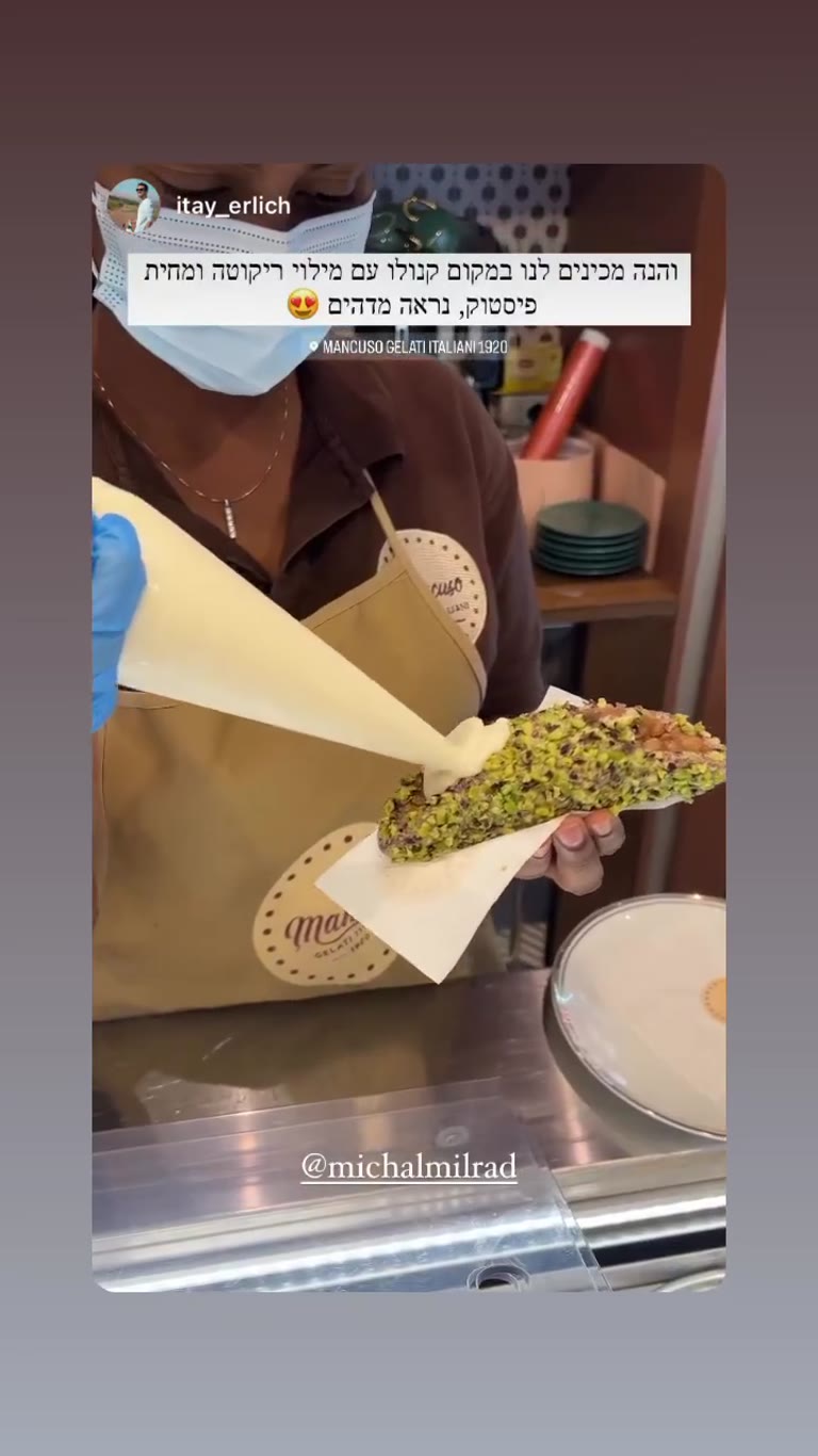 Cannolo with ricotta & pistachio at Mancuso Gelati