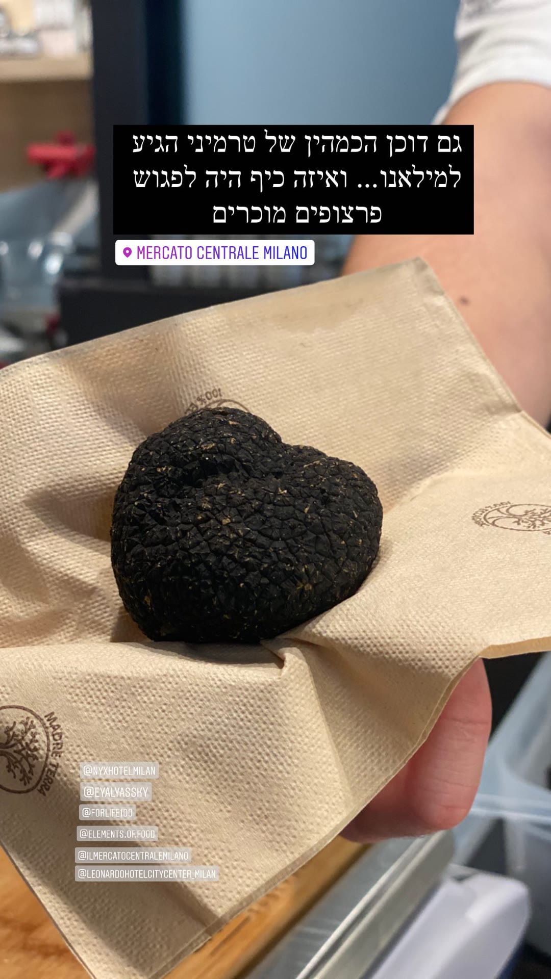 Truffle stand at Mercato Centrale Milano