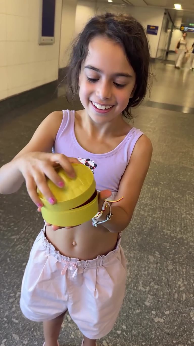 Slime toy fun at a Bangkok station