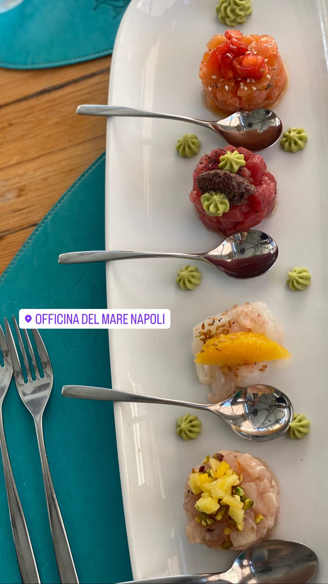 Raw fish tartare at Officina del Mare, Naples