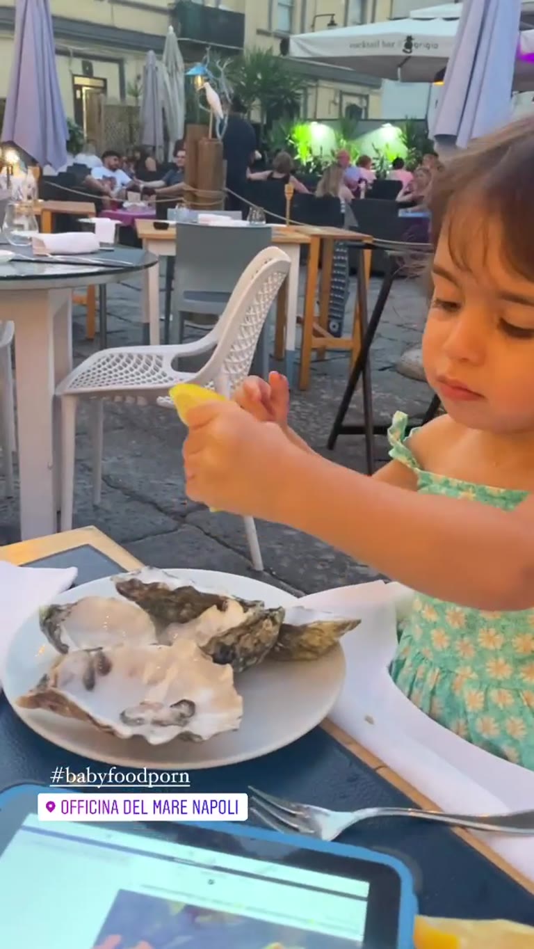 Oysters at Officina del Mare, Naples