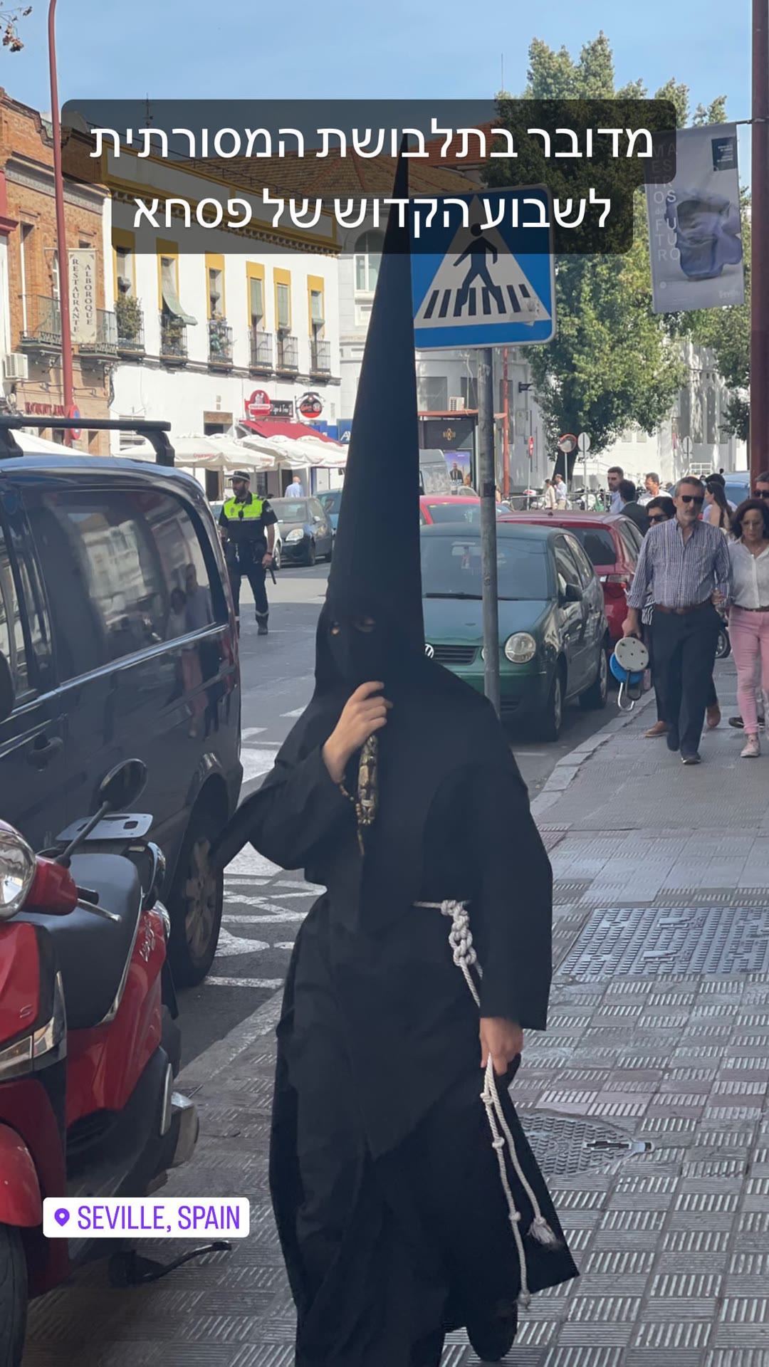 Semana Santa nazareno costume in Seville