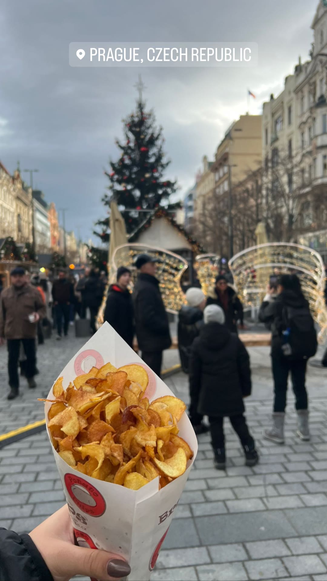 Potato chips at Prague's Christmas market