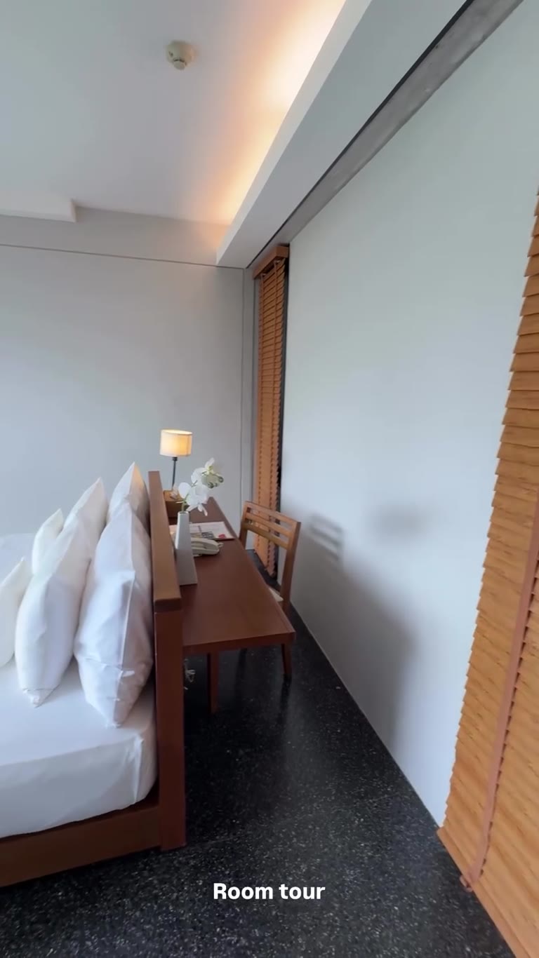 Room tour: hotel with jungle-view balcony, Koh Phangan