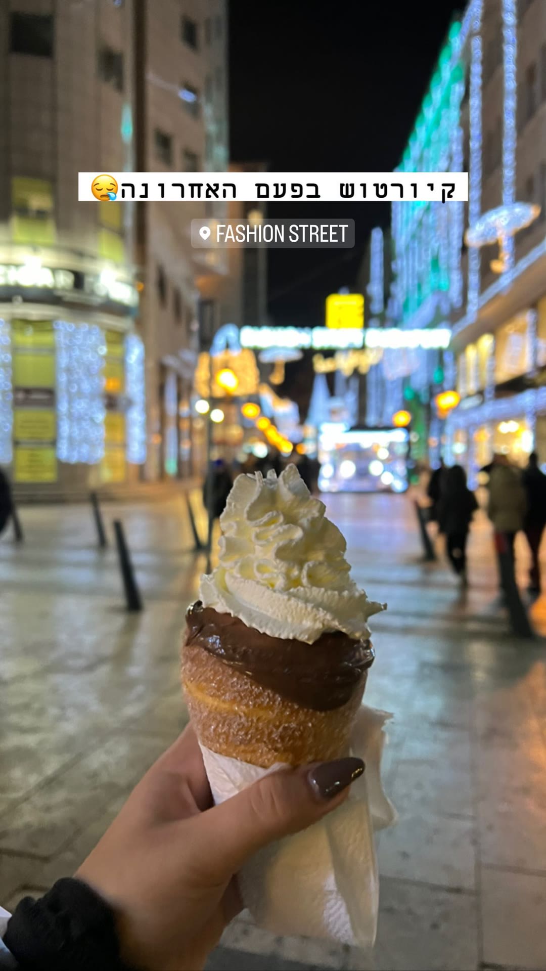 Kürtőskalács on Fashion Street, Budapest