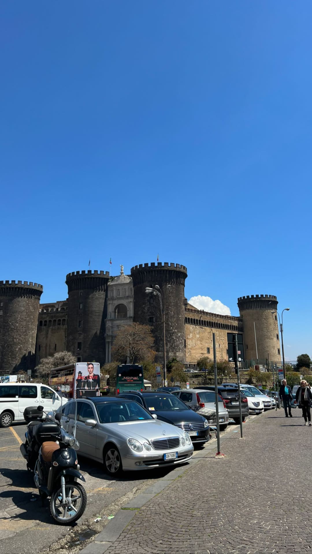 Castel Nuovo (Maschio Angioino), Naples