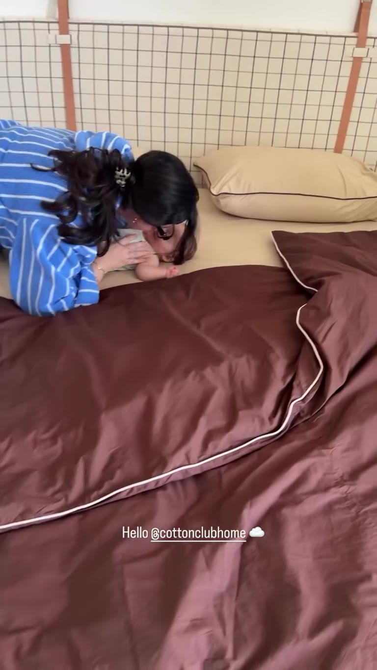 מצעים חדשים של Cotton Club Home בחדר השינה
