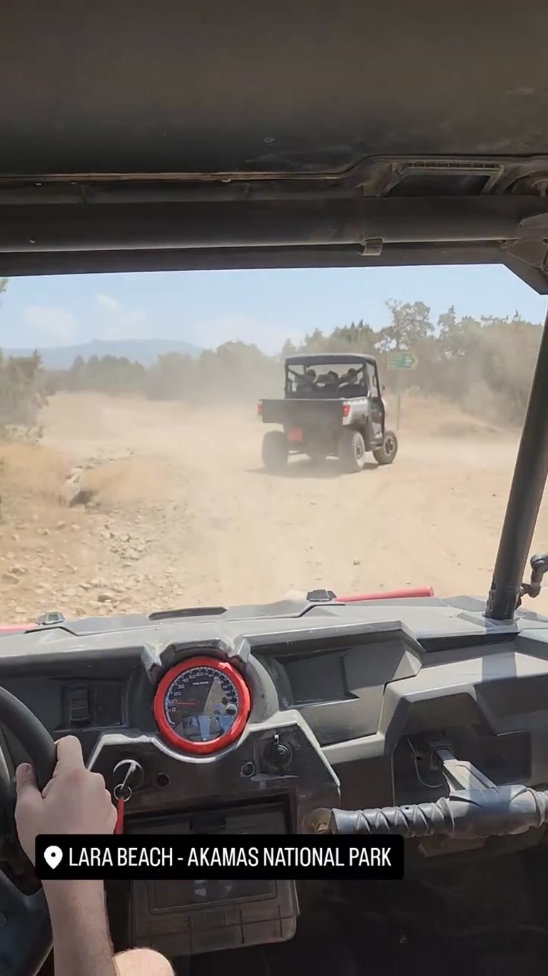 טיול באגי בשמורת אקמאס בדרך לחוף לארה
