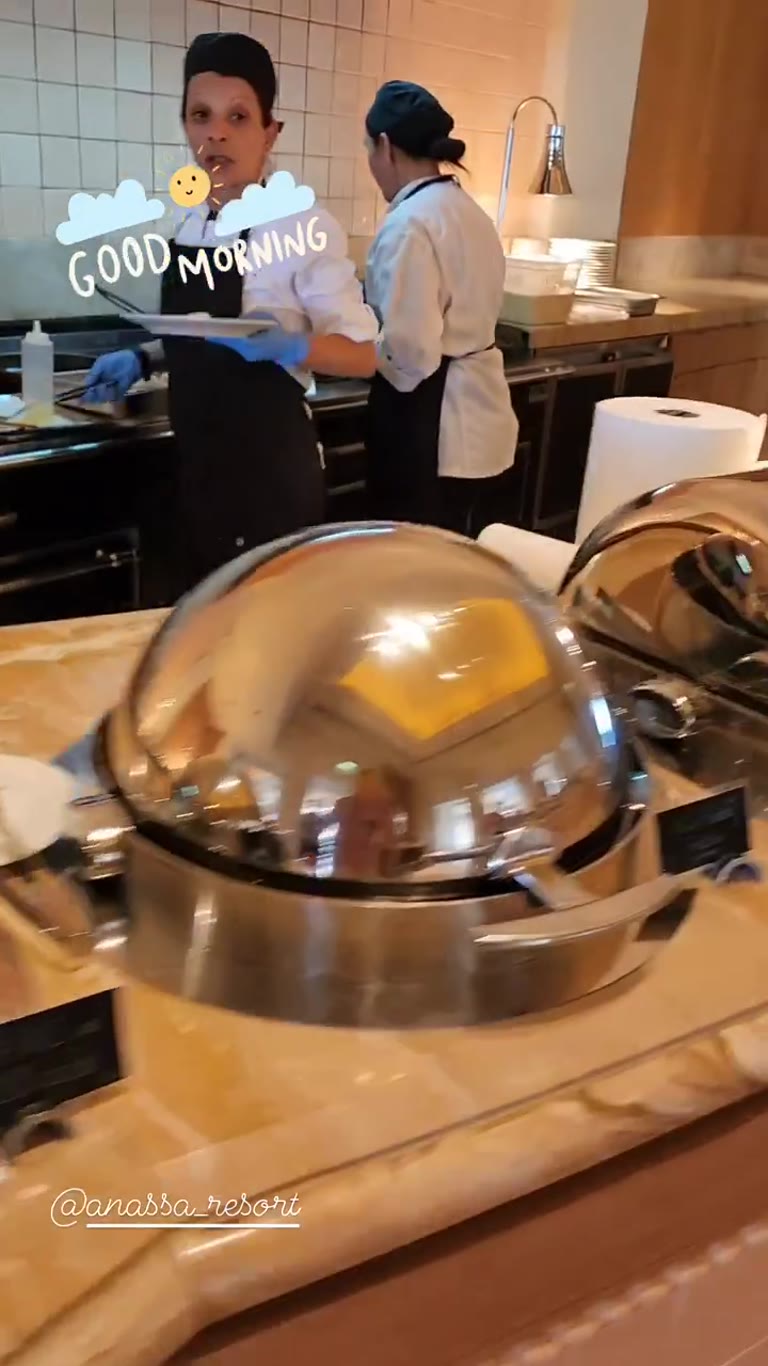 ארוחת בוקר במלון Anassa Resort בפאפוס