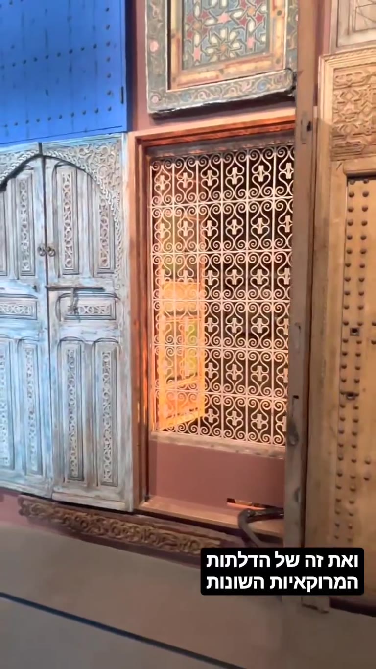 קיר הדלתות המרוקאיות בביתן מרוקו, אקספו דובאי