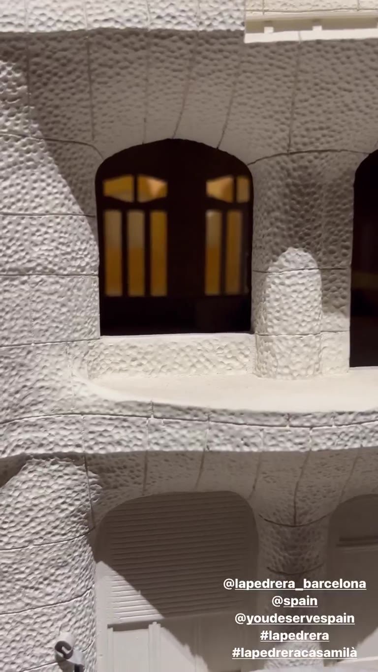 דגם של La Pedrera – Casa Milà בעליית הגג, ברצלונה