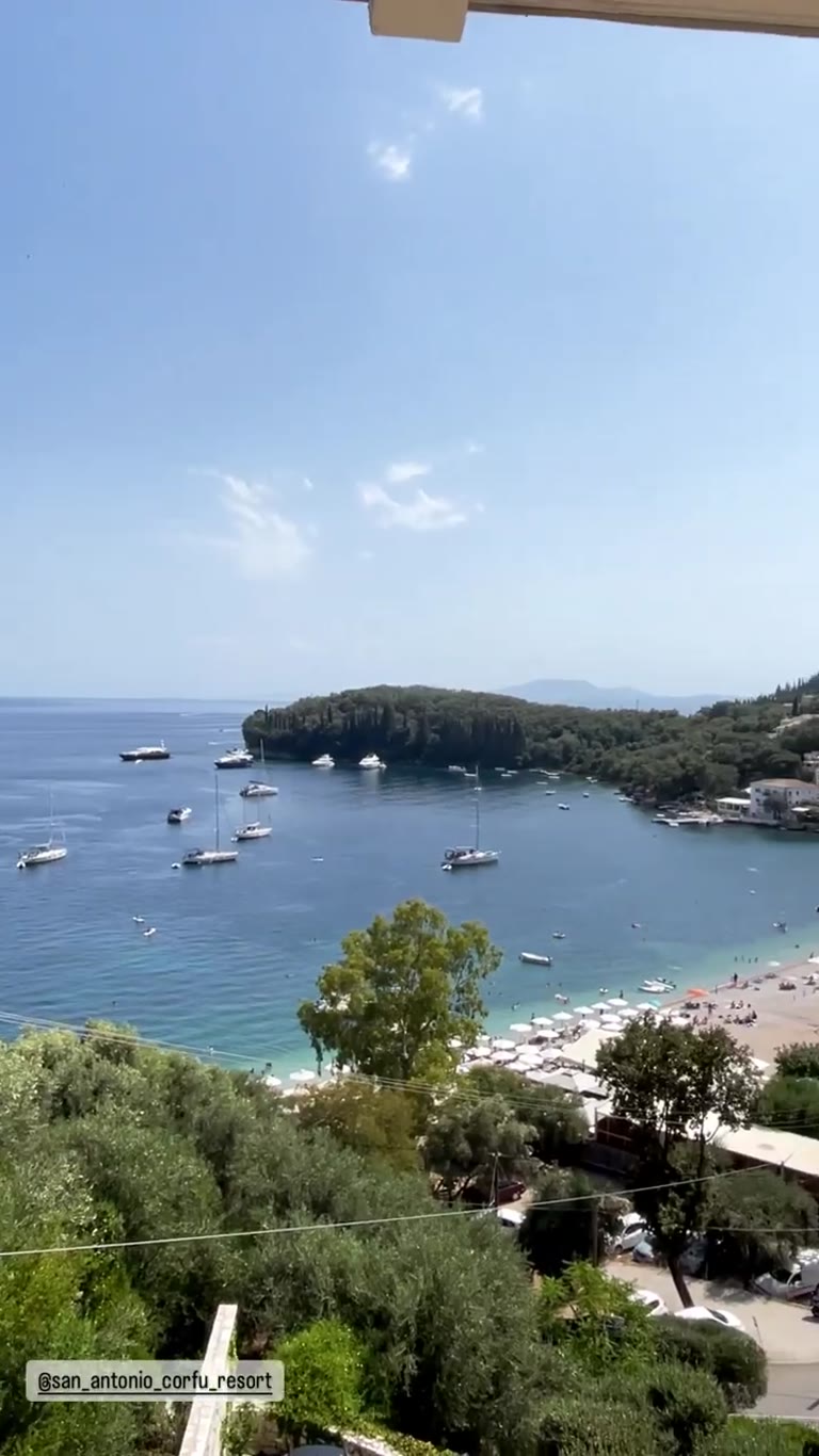 הנוף למפרץ מ-San Antonio Corfu Resort