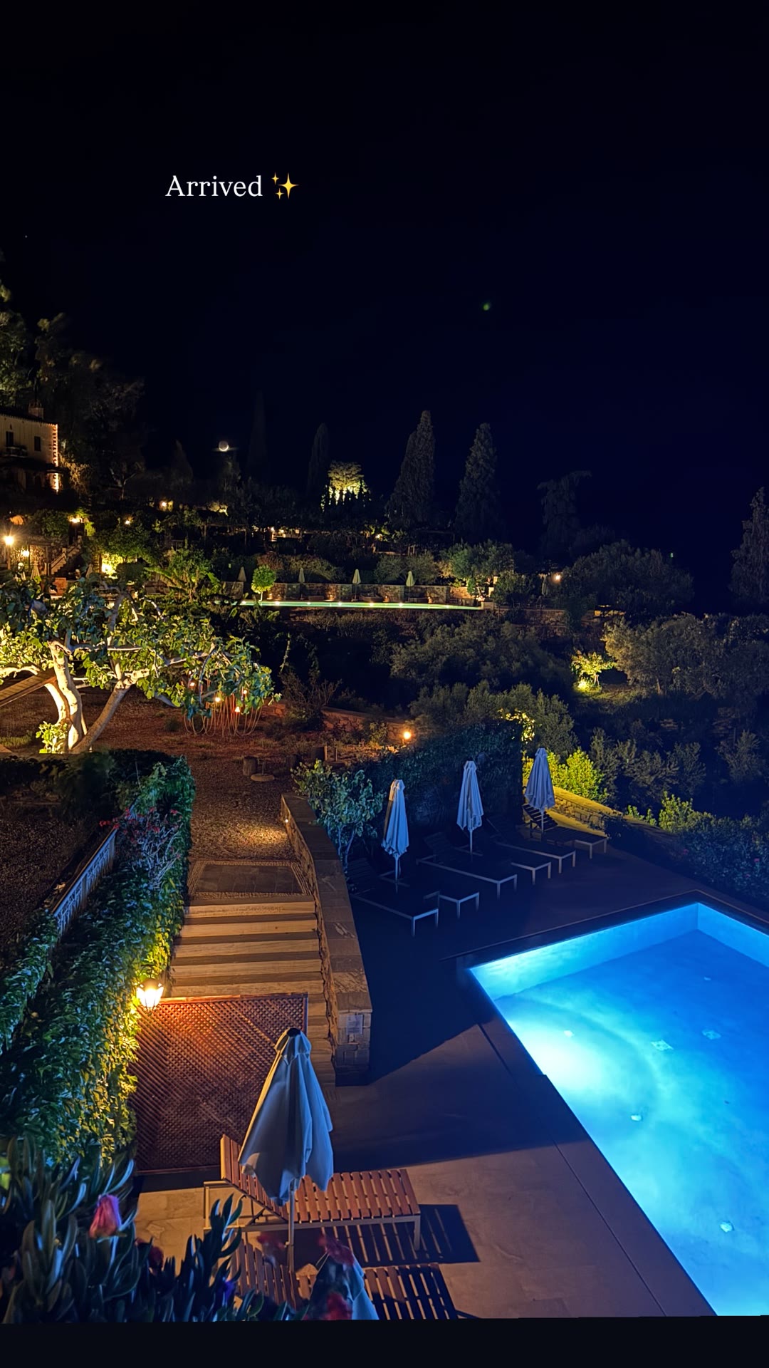 הגעה ל-Kinsterna Hotel בפלופונס