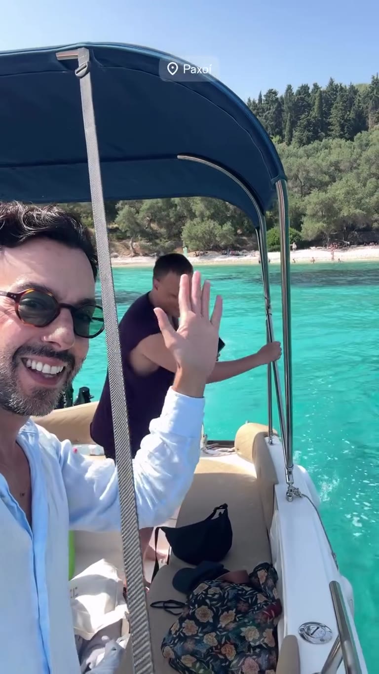 שייט בסירה מהירה לפקסוס עם Privilege Speed Boats